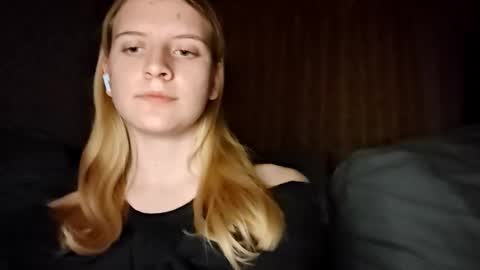 Snapshot of lucileourth chatting on October 15, 9:04 pm Monika online show from October 15, 9:04 pm