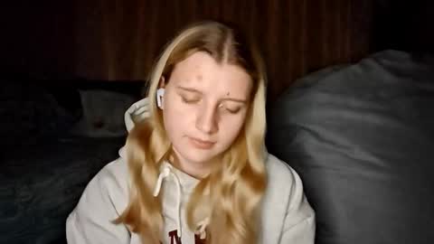 Snapshot of lucileourth chatting on October 19, 8:09 pm Monika online show from October 19, 8:09 pm