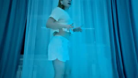 Snapshot of lucileourth chatting on November 6, 8:32 pm Monika online show from November 6, 8:32 pm