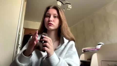 Maya online show from April 14, 6:08 am