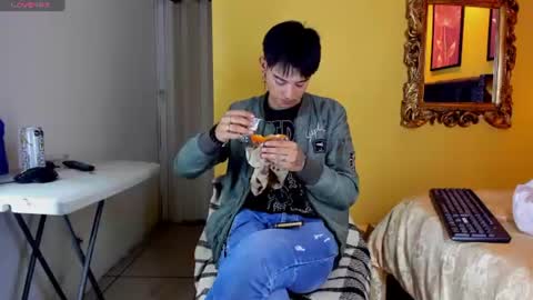 luckk_ online show from June 13, 4:10 am