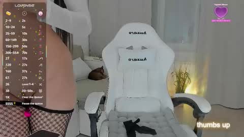 lucky__lady_ online show from March 30, 10:33 pm