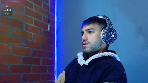 Snapshot of lucky_blessed chatting on November 29, 10:40 am lucky_blessed online show from November 29, 10:40 am