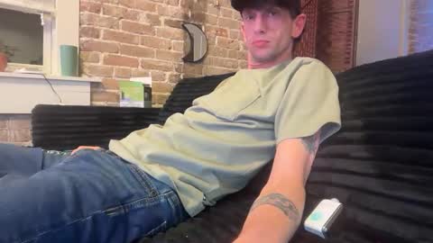 lucky_bme online show from February 24, 4:21 am