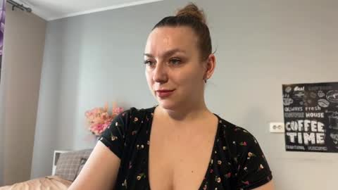 lucky_foryou_baby online show from April 27, 9:40 am