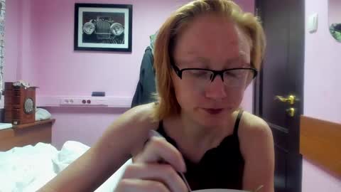 lucky_licky20 online show from February 26, 2:59 am