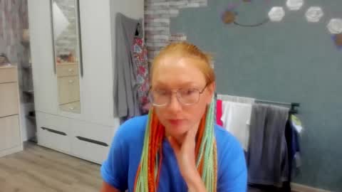 lucky_licky20 online show from October 19, 2:34 am