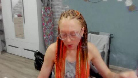 lucky_licky20 online show from November 9, 2:21 am