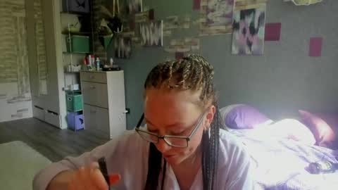 Snapshot of lucky_licky20 chatting on June 4, 2:28 am lucky_licky20 online show from June 4, 2:28 am