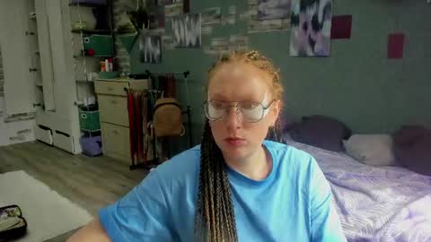 Snapshot of lucky_licky20 chatting on June 21, 3:20 am lucky_licky20 online show from June 21, 3:20 am