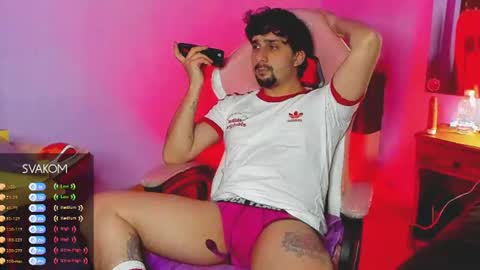 Snapshot of lucky_littlehorse77 chatting on June 18, 11:53 pm Luca Lucky online show from June 18, 11:53 pm