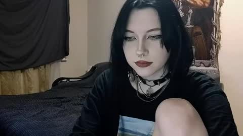 luckybastrad0677 online show from May 25, 5:30 pm