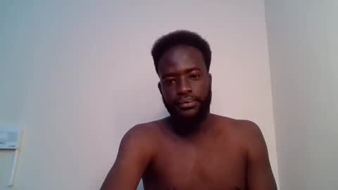 Snapshot of luckycharly chatting on November 15, 12:13 pm MASTER DOM online show from November 15, 12:13 pm