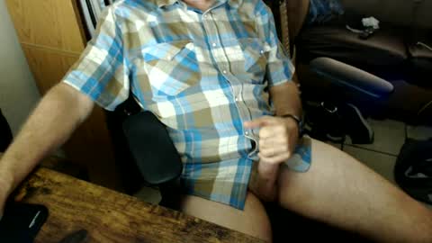 luckycharms9595 online show from June 23, 2:04 pm