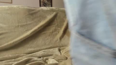 Snapshot of luckydrakex chatting on January 5, 8:32 am Lucky online show from January 5, 8:32 am