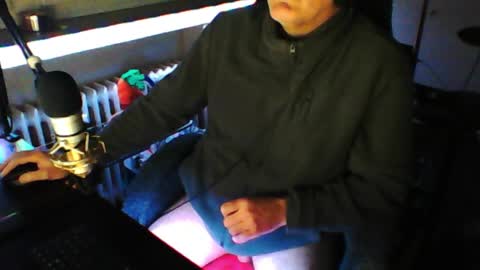        call me  Stefan online show from February 13, 6:48 pm