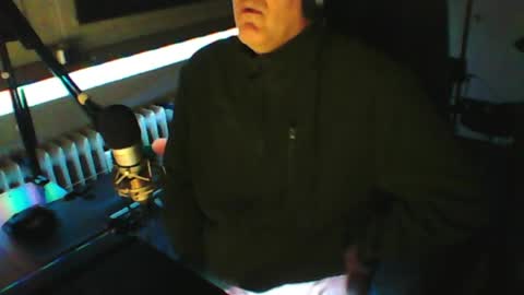        call me  Stefan online show from May 2, 11:10 pm