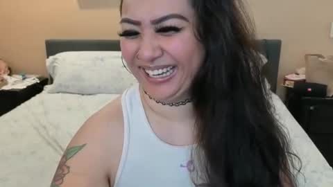 luckylee1992 online show from April 29, 6:50 am