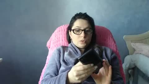 luckylinda23 online show from April 17, 10:29 am