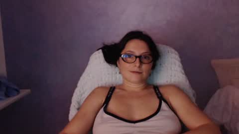 Snapshot of luckylinda23 chatting on July 11, 9:16 pm luckylinda23 online show from July 11, 9:16 pm