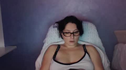 Snapshot of luckylinda23 chatting on July 28, 9:14 pm luckylinda23 online show from July 28, 9:14 pm