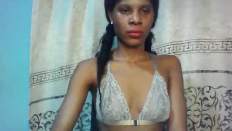 Snapshot of luckymadequeen chatting on February 10, 7:17 pm Gloria online show from February 10, 7:17 pm