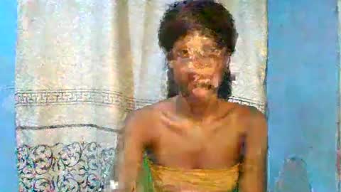 Snapshot of luckymadequeen chatting on June 20, 5:54 am Gloria online show from June 20, 5:54 am