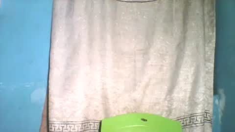 Snapshot of luckymadequeen chatting on July 10, 11:07 pm Gloria online show from July 10, 11:07 pm