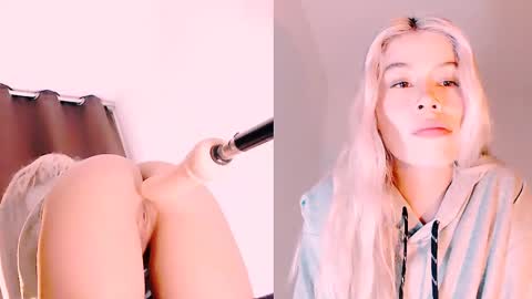 Snapshot of luckysapphire777 chatting on March 8, 7:16 am luckysapphire777 online show from March 8, 7:16 am