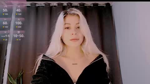 Snapshot of luckysapphire777 chatting on September 30, 11:26 am luckysapphire777 online show from September 30, 11:26 am