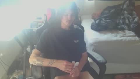 luckytwinkz online show from April 19, 12:54 am