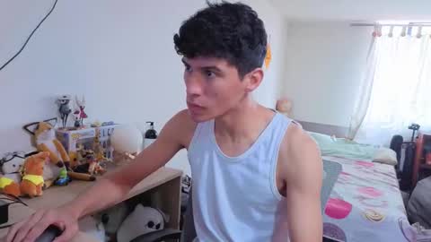 Lu Independent Model online show from February 17, 2:24 pm