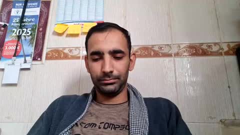 Snapshot of lucsbig61 chatting on December 4, 1:20 pm BIG dick online show from December 4, 1:20 pm