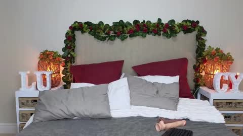 Lucy online show from March 11, 9:15 pm