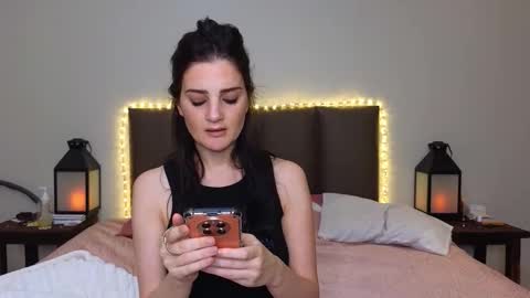 Lucy online show from October 19, 8:42 pm