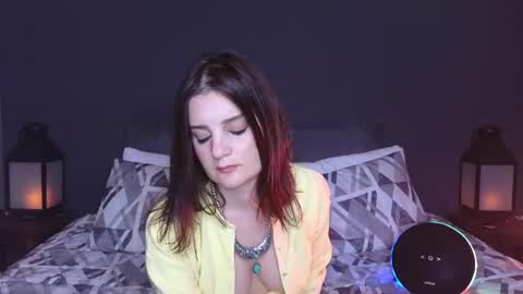 Snapshot of lucy1990xxx chatting on August 1, 9:14 pm Lucy online show from August 1, 9:14 pm