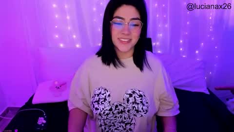 Snapshot of lucy266_ chatting on November 20, 3:18 am lucy online show from November 20, 3:18 am