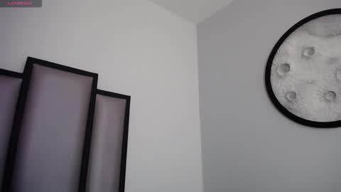 Snapshot of lucy__23 chatting on November 22, 6:45 am online show from November 22, 6:45 am