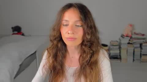 Snapshot of lucy__ray chatting on October 24, 8:05 pm lucy__ray online show from October 24, 8:05 pm