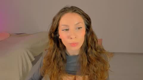 Snapshot of lucy__ray chatting on December 14, 1:05 pm lucy__ray online show from December 14, 1:05 pm