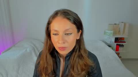lucy__ray online show from May 1, 10:31 am