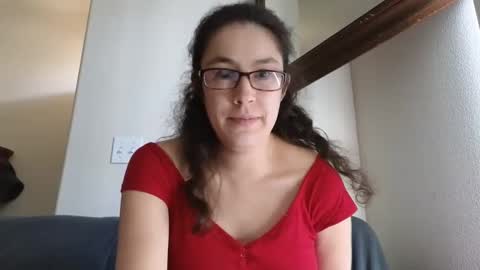 Snapshot of lucy_allison chatting on February 6, 9:06 pm Lucy online show from February 6, 9:06 pm