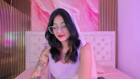 Lucy online show from February 4, 11:16 am