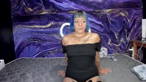 lucy_doll69 online show from March 10, 12:37 am