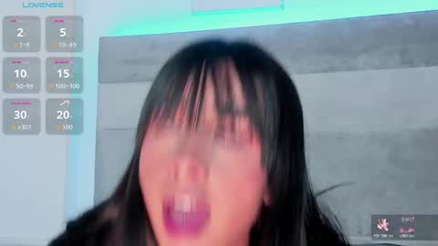 Snapshot of lucy_ev chatting on October 17, 10:23 pm Lucy online show from October 17, 10:23 pm