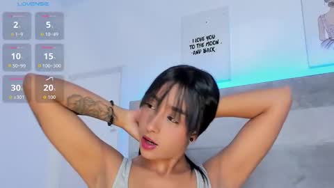 Snapshot of lucy_ev chatting on October 23, 6:56 am Lucy online show from October 23, 6:56 am