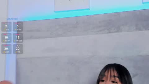 Snapshot of lucy_ev chatting on October 27, 12:47 am Lucy online show from October 27, 12:47 am