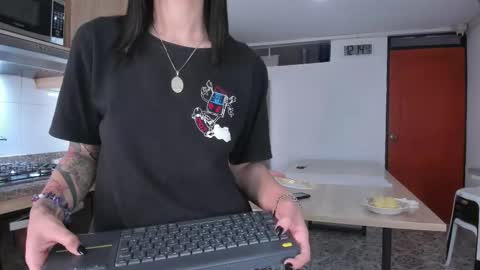 Your Lucy online show from November 22, 5:17 am