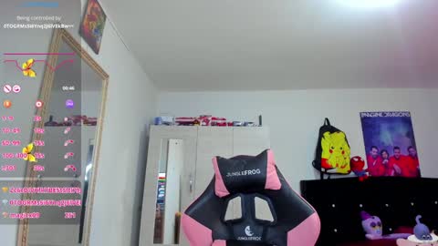 Snapshot of lucy_hess_ chatting on January 14, 7:00 pm Lucy online show from January 14, 7:00 pm