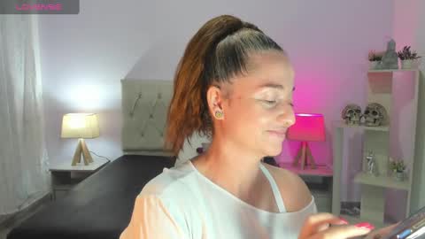 Lucia online show from February 4, 9:41 pm